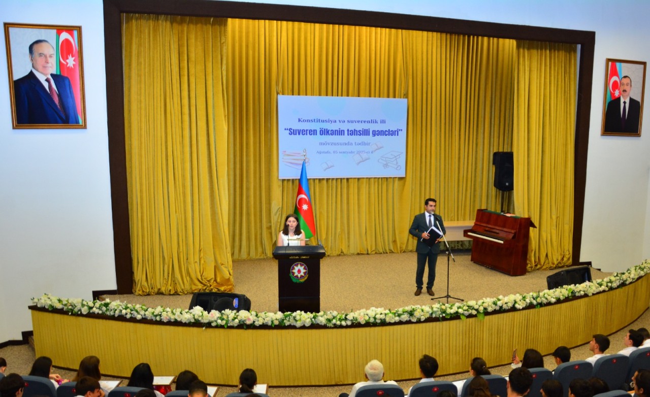 Seymur Orucov ali məkətəbə qəbul olan gənclərlə görüşdü - FOTOLAR